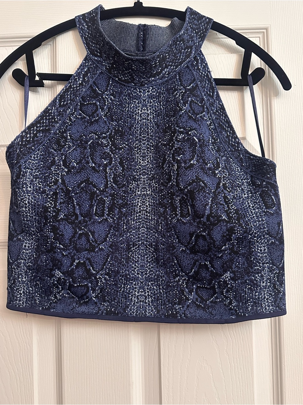 BCBGMaxAzria Navy Snake-Print Mock Neck Crop Top